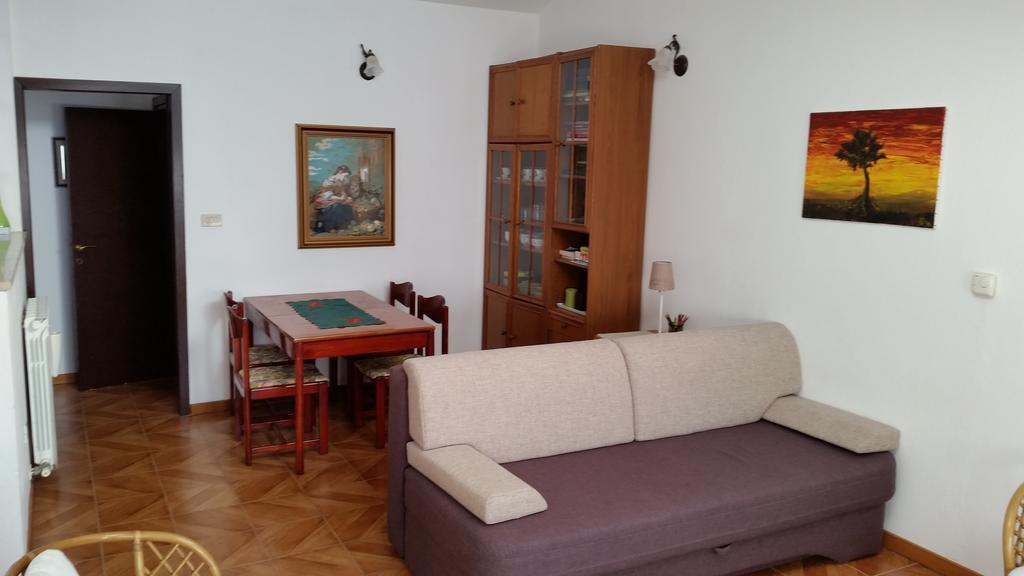 Ferlin Apartment *
